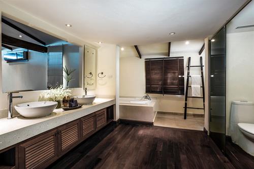 Barcelo Coconut Island (Ex. The Village Coconut Island) - 4 Bedroom Grand Beach Front Pool Villa - 217240