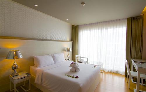 Best Western Patong Beach - SUPERIOR ROOM CITY VIEW - 221611