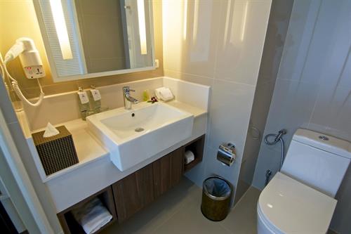 Best Western Patong Beach - SUPERIOR ROOM CITY VIEW - 221613