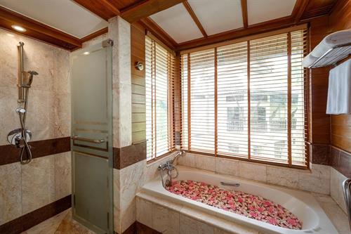 Thavorn Beach Village Resort & Spa - LAGOON POOLSIDE WITH BATHTUB - 221966