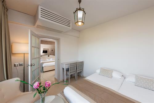 Jaz At The Beach Tour Khalef - JUNIOR PRESTIGE SUITE - 230774