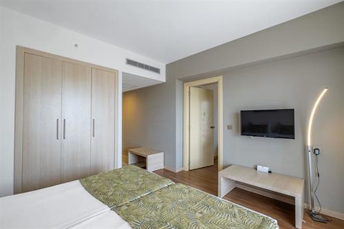 A Good Life Utopia Family Resort - FAMILY ROOM LAND VIEW - 207294