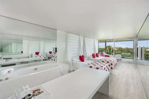 Adam&Eve (Adults Only +16) - Design Room Land View - 248723