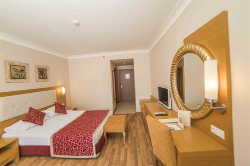 Alaiye Resort - Family Room - 180625