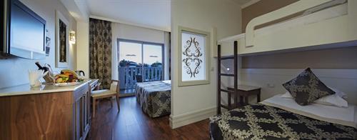 Alba Queen Hotel - STANDARD ROOM WITH BUNK BED - 205898