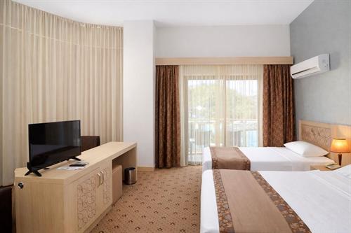 Alder Resort Hotel - CORNER ROOM - 246233