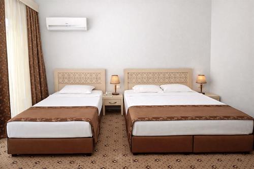 Alder Resort Hotel - CORNER ROOM - 246234