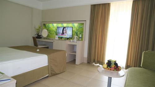 Ambassador Plaza Hotel - MAIN BUILDING STANDARD - 211257