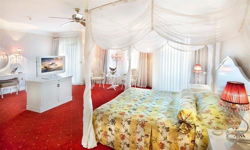Belconti Resort Hotel - Honeymoon Deluxe Suite - 207854
