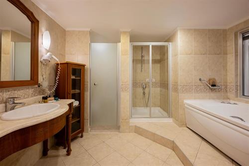 Belconti Resort Hotel - KING SUITE - 251255