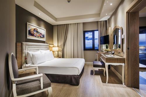 Bellis Deluxe Hotel - Family Room (Side Sea View 45M2) - 243279
