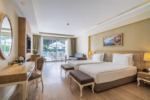 Bellis Deluxe Hotel - Jasmine Lagoon Family Room (Direct Pool Access 80M2) - 243238