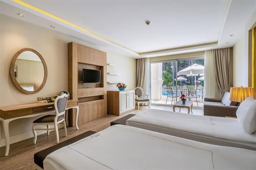 Bellis Deluxe Hotel - Jasmine Lagoon Family Room (Direct Pool Access 80M2) - 243239