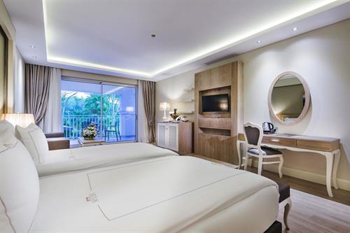 Bellis Deluxe Hotel - Jasmine Pool View Room (40M2) - 243249
