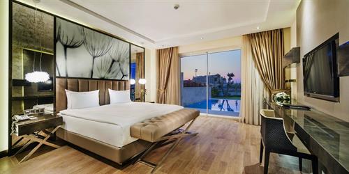 Bellis Deluxe Hotel - Villa Diamond (Private Pool 20MT To The Sea 200M2) - 243265