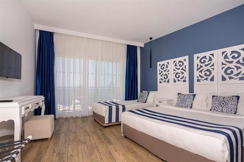 Blue Dreams Resort - CLUB ROOM - 238475