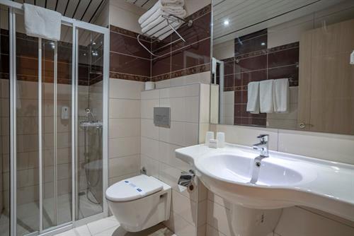 Blue Star Hotel - FAMILY DELUXE ROOM - 182259