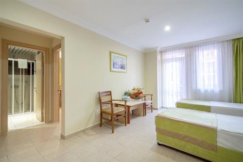 Blue Star Hotel - Family Room - 182243