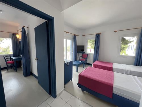 Bodrum Holiday Resort - Club Standard Family Room - 213458