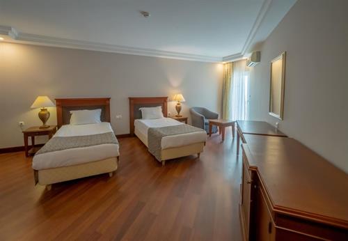 Bodrum Holiday Resort - Hotel Standard Family Room - 213461