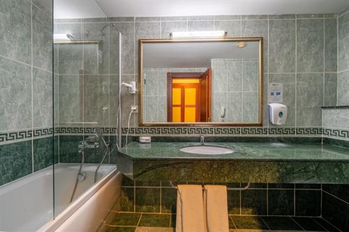 Bodrum Holiday Resort - Hotel Standard Family Room - 230703