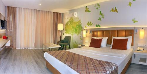 Club Aqua Plaza Hotel - FAMILY SUPERIOR - 223796