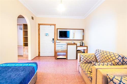 Club Big Blue Suite Hotel - Family Room - 208286