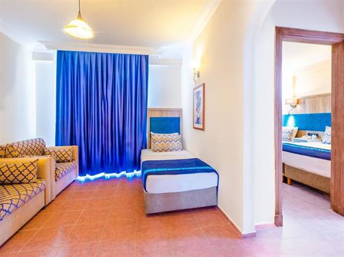 Club Big Blue Suite Hotel - Family Room - 251493