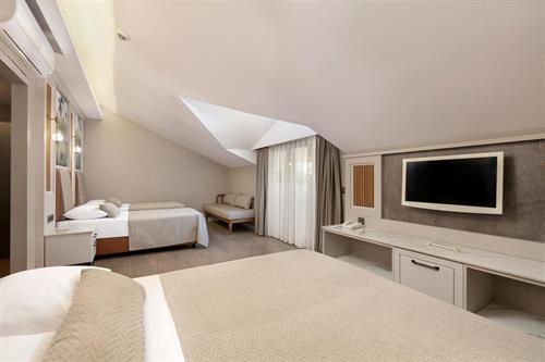 Club Hotel Phaselis Rose - Comfort Family Mainbuilding Land View - 250700