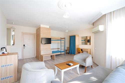 Club Sun Heaven Family & Spa - ECONOMY FAMILY LARGE ROOM - 180814