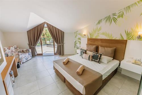 Club Tuana Fethiye - Lagoon Roof Room - Pool View - 242399