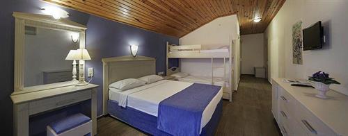 Club Turtas Beach Hotel - Family Room - 232239