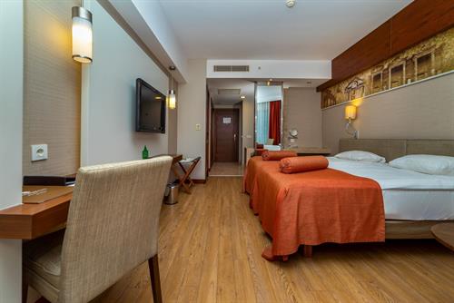 Commodore Elite Suites & Spa (Adults Only +18) - ELITE SEA SIDE ROOM - 243843