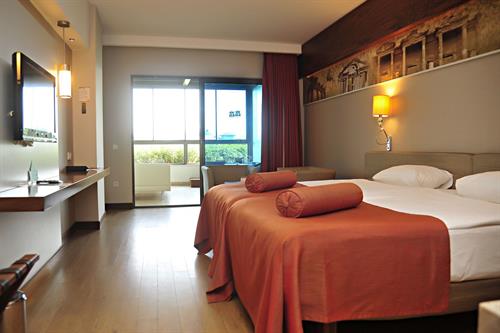 Commodore Elite Suites & Spa (Adults Only +18) - Jacuzzi Comfort Room - 243850