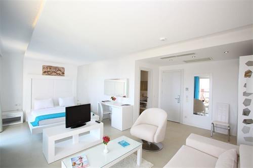 Costa Luvi - SUITE - 215696