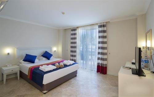 Crystal Boutique Comfort Collection (Adults Only +16) - STANDARD ROOM - 210023