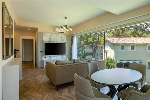 Crystal Flora Pearl Collection - Flora Suit - 232352