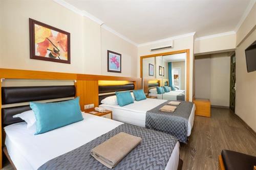 Crystal Flora Pearl Collection - Standard Land View Room - 232343