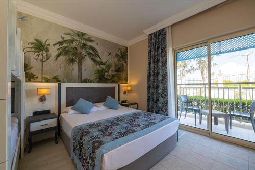 Crystal Paraiso Aqua Collection - STANDARD ROOM WITH BUNK BED - 210221