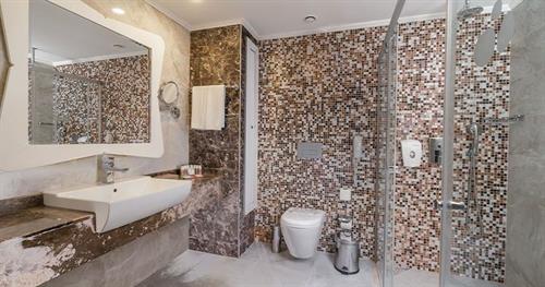 Crystal Sunset Pearl Collection - STANDARD LARGE ROOM. - 190983