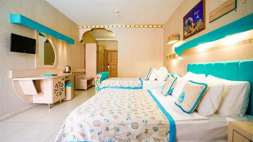 Daima Biz Hotel - SWIM UP ROOM - 213492