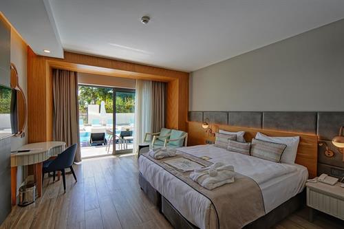 Diamond De Luxe Hotel & Spa - STANDARD ROOM SWIM UP - 243861