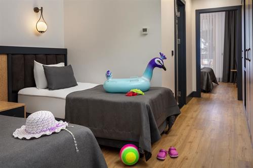 Dobedan Beach Comfort (Ex. Brand Alva Donna Beach Resort Comfort) - FAMILY ROOM LAND VIEW - 223392