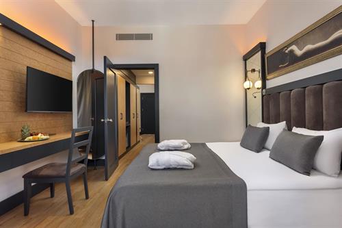 Dobedan Beach Comfort (Ex. Brand Alva Donna Beach Resort Comfort) - FAMILY SIDE SEA VIEW - 223409