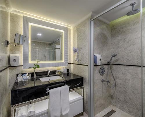 Dobedan Exclusive Hotel (Ex. Brand Alva Donna Exlusive Hotel) - FAMILY ROOM DELUXE BUILDING - 223895