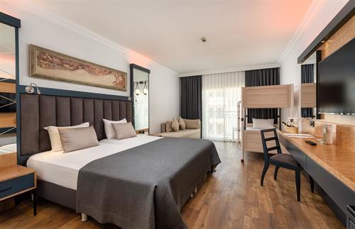 Dobedan Exclusive Hotel (Ex. Brand Alva Donna Exlusive Hotel) - QUADRIPLE ROOM MAIN BUILDING - 223896