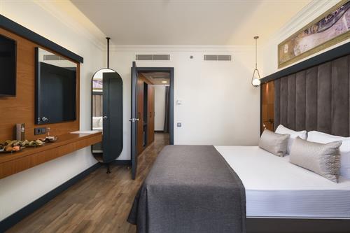 Dobedan Exclusive Hotel - Family Room - 223838