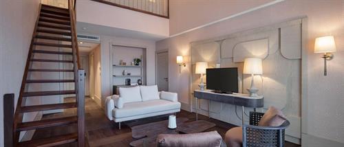 Ela Excellence - Grand Roof Top Suite - 251115