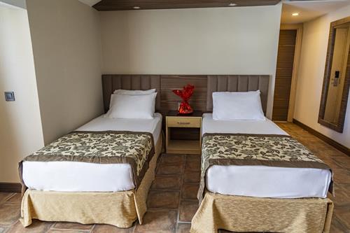 Fame Hotel - Family Room - 215023