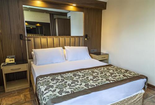 Fame Hotel - Family Room - 215024